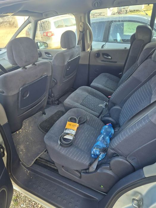 Renault Espace 2.2 dCi 7 osobowy