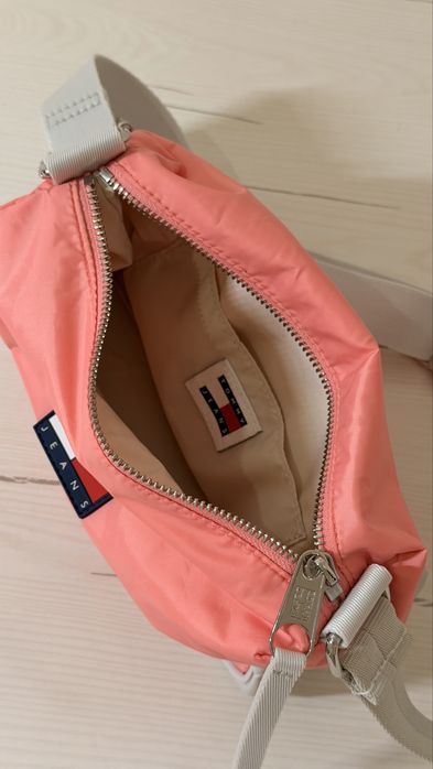 Сумка Tommy Hilfiger рожева
