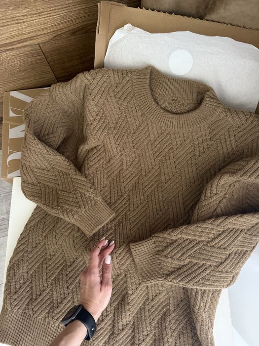 Светр вʼязаний теплий с м