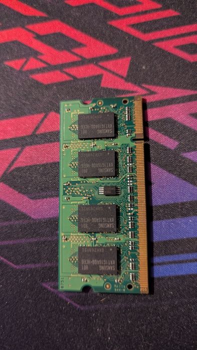 Оперативна пам'ять Samsung SODIMM DDR2 1Gb