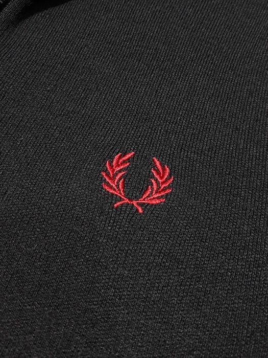 Кофта на замок Fred Perry розмір М