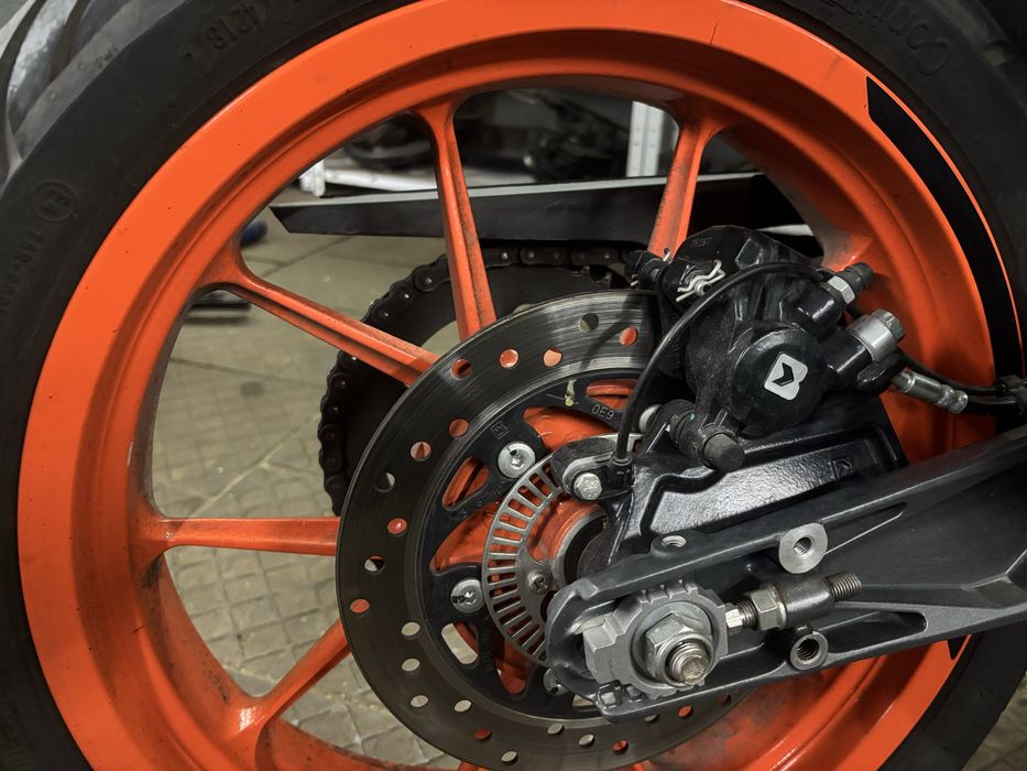 KTM DUKE 390 2020 год 5 тыс пробега