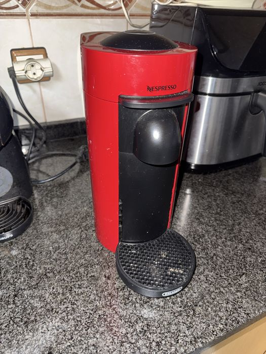Maquina Café Nespresso DeLonghi