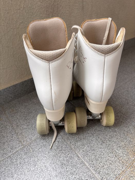 Vendo patins completos e bota