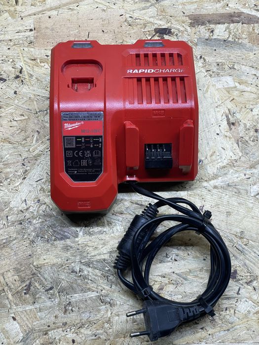 Ładowarka milwaukee