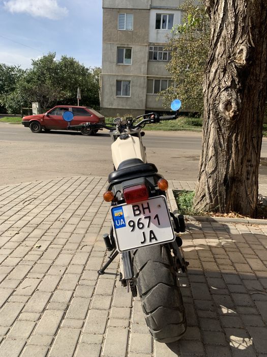 Мотоцикл Yamaha tw225E