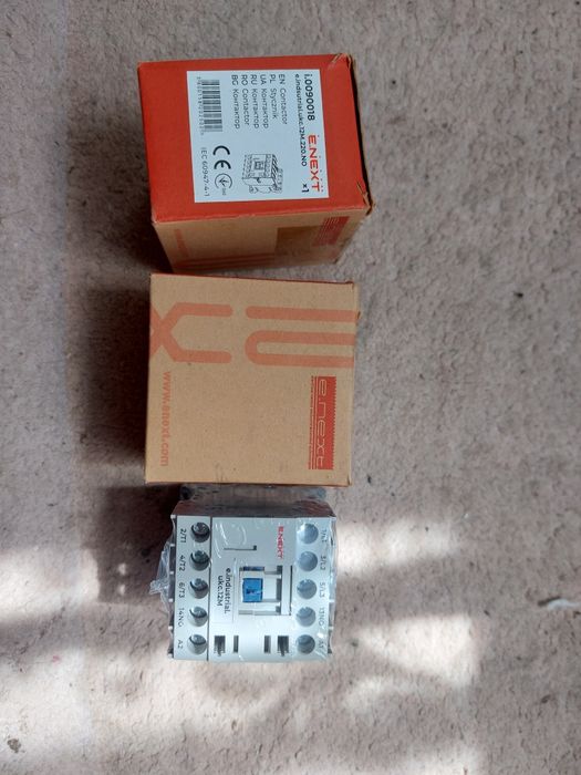 Продам контактор 12 А