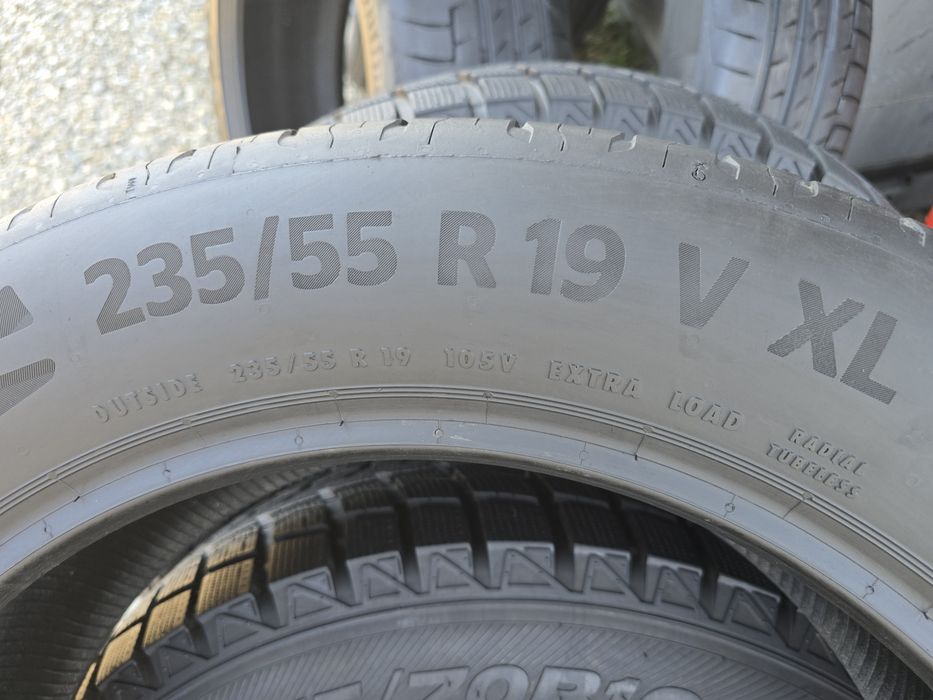 Шини 235.55.19 Continental 2023р.в.