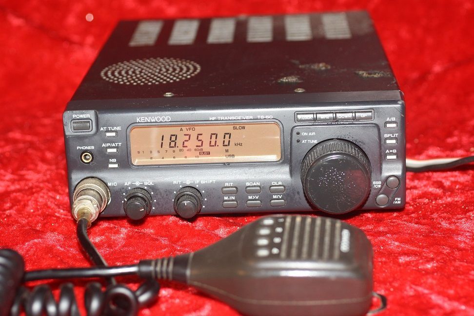 Transceptor compacto KENWOOD TS-50