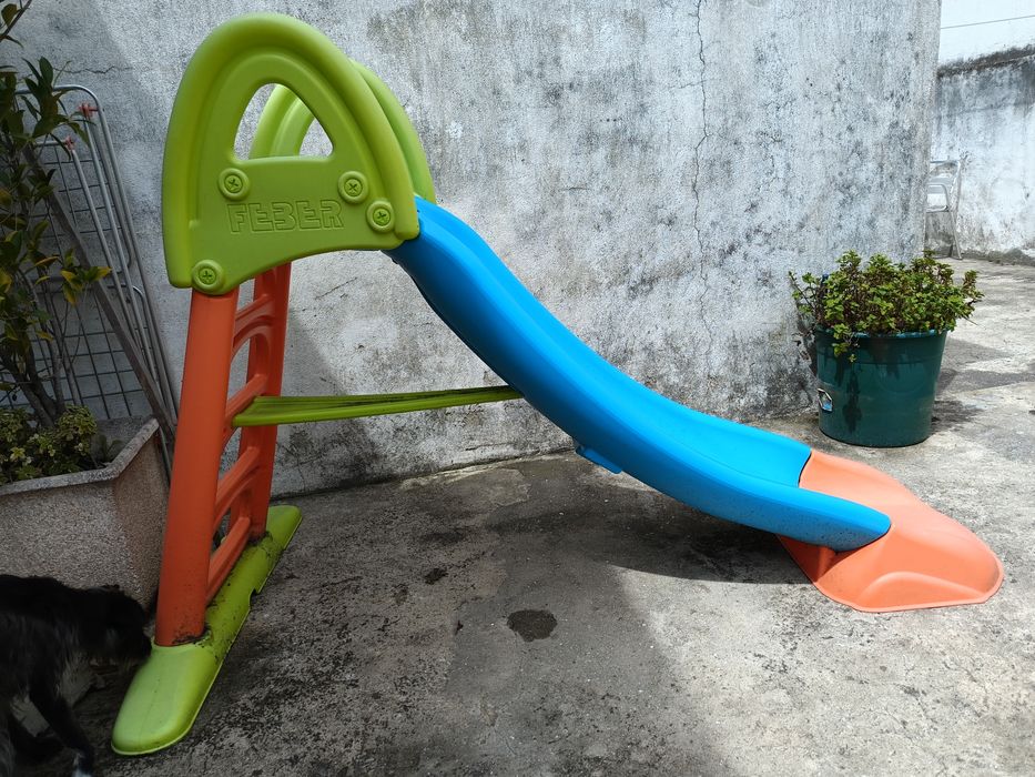 Escorrega infantil