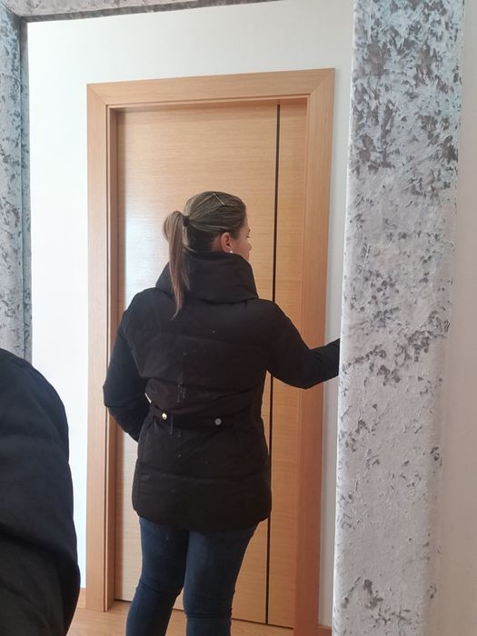 Casaco preto penas bershka