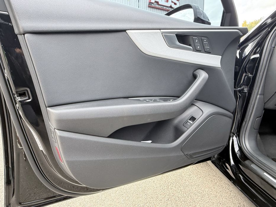 Продам власний автомобіль  Audi A4 b9