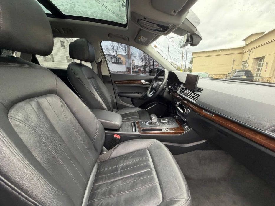 Audi Q5 quattro Prestige      2021