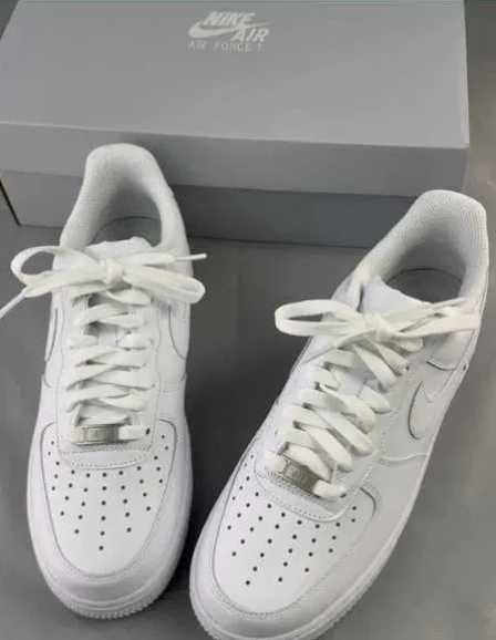 Nike_ Air Force 1 Low '07 białe R.44