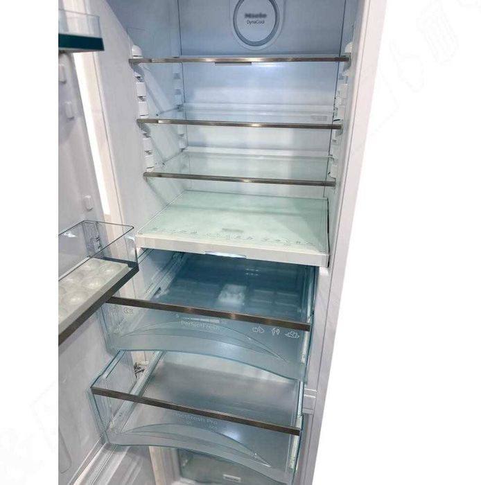 Холодильник (вбудований) Miele / Мілле KFN 37682 iD / NoFrost, 177 см