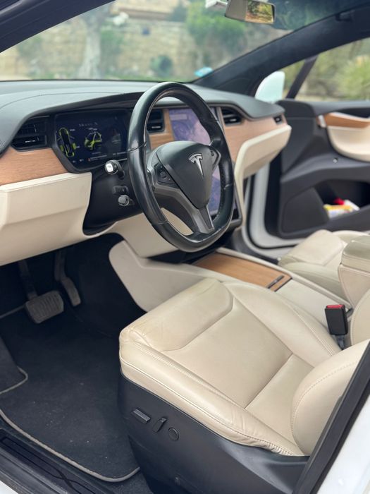 Tesla Model X Long Range