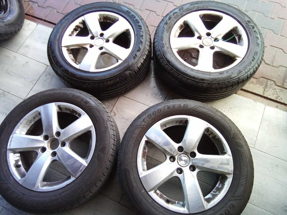 Koła letnie VW 235/55 R17 Goodyear