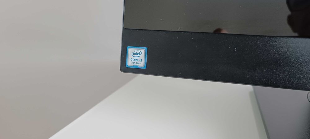 Dell Optiplex 5250 All In One 5250 Ecrã 21.5 FHD Touch i5/16GB RAM/SSD+HDD