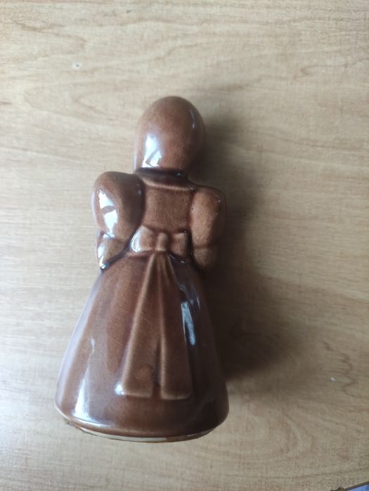 Figurka fajans, ceramika PRL 10 cm