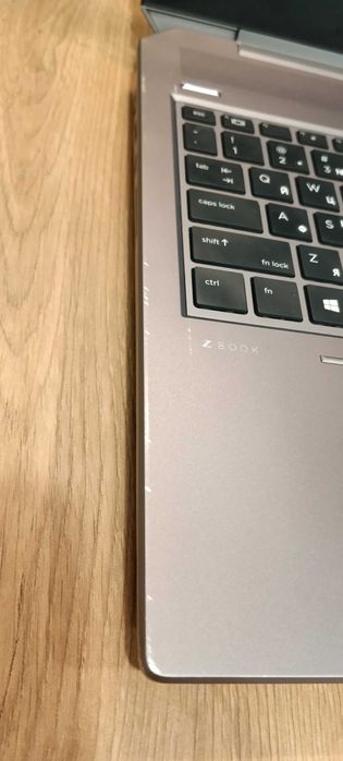 Ноутбук HP ZBook 15 G5 i7/32RAM/512 Nvne/ Nvidia Quadro P1000 4Gb