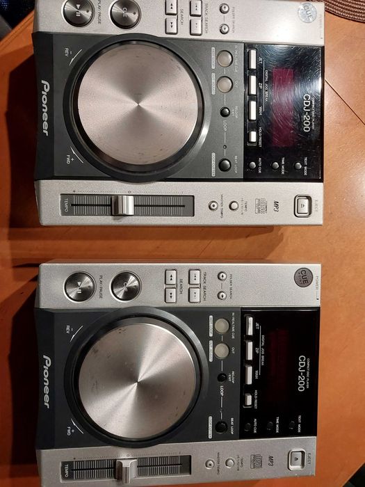 CDJ 200 Pioneer  dwie sztuki