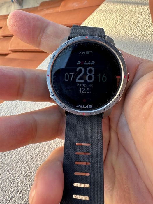 Часы Polar Grit X Pro