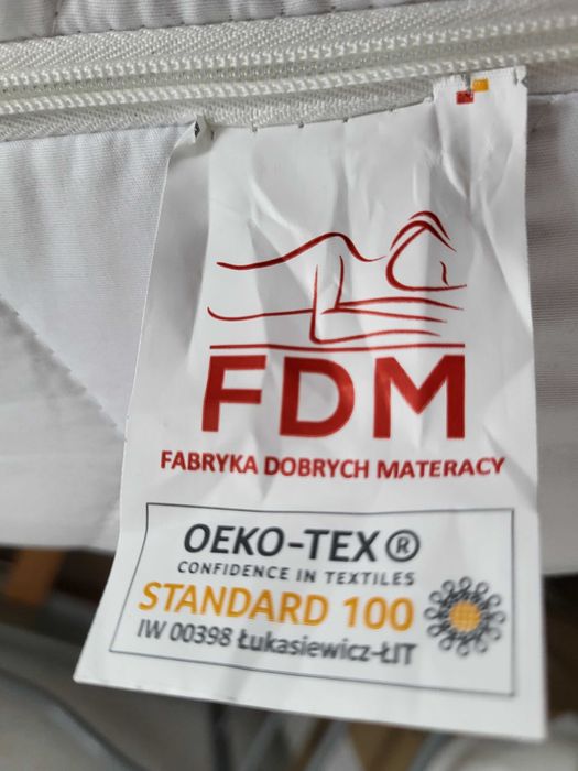 rama łóżka 90x200 plus materac