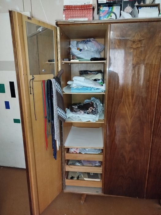 Продам шкаф СССР