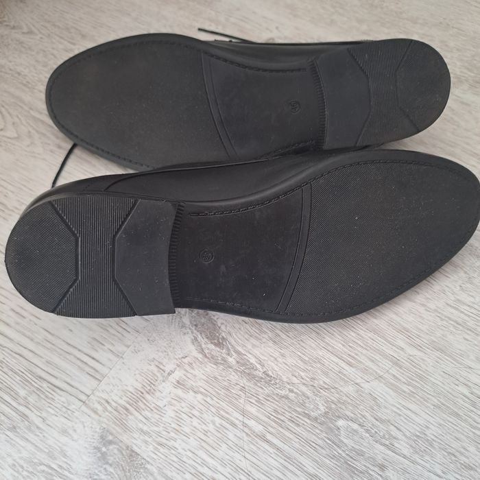 Eleganckie półbuty Lasocki