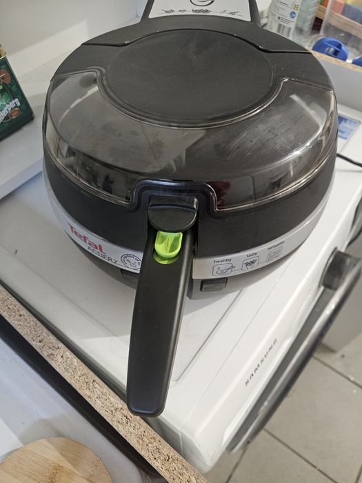 Air fryer tefal, ang wtyczka,