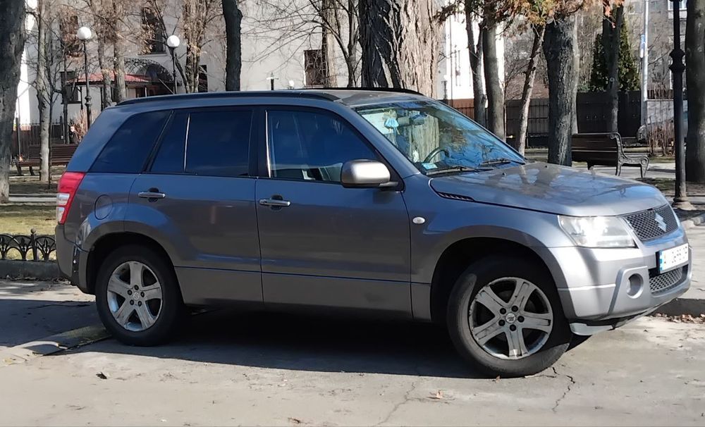 Продаю Suzuki grand vitara