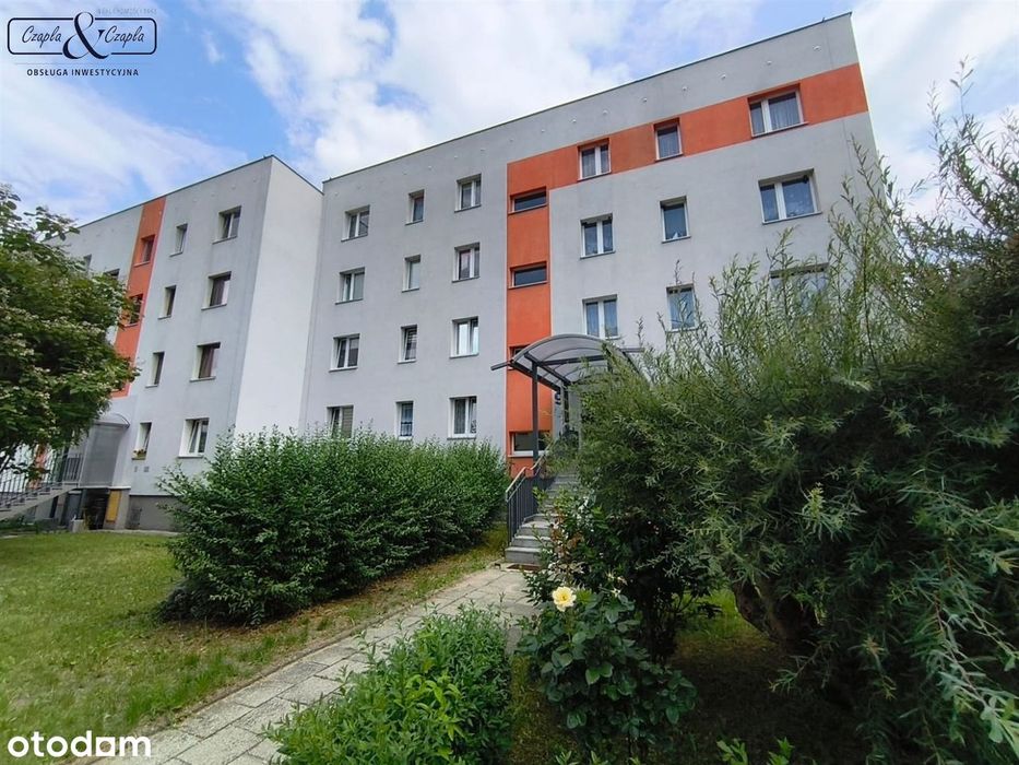 Pierwsze piętro, balkon - świetna lokalizacja