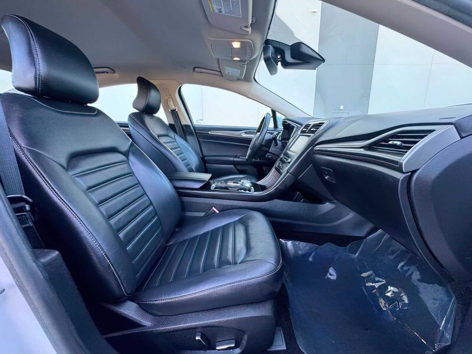 Ford Fusion SE      2017