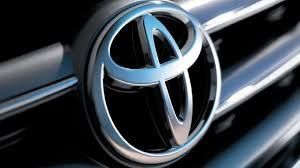Капот, петли, замок Toyota Camry 70