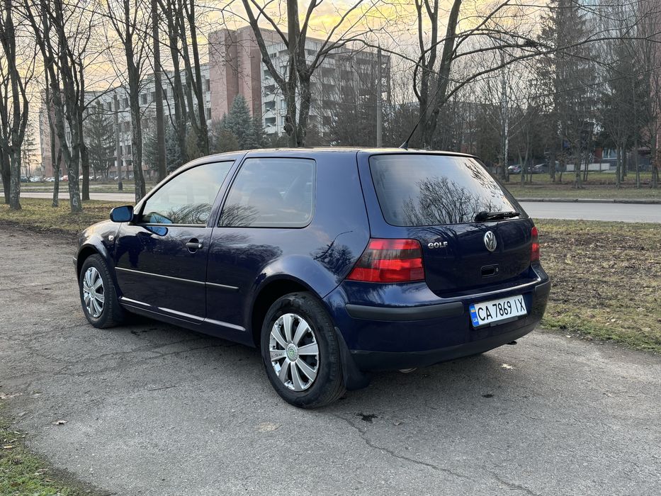 Продам Volkswagen Golf 4 1.4mpi