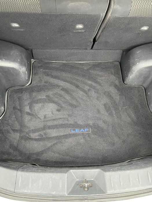 Продам Nissan Leaf 2014