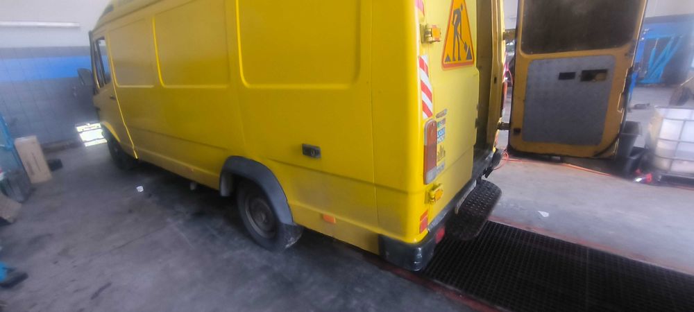 Mercedes 310 d kaczka