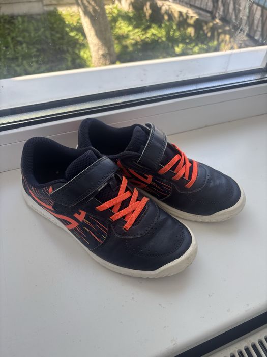 Кросівки кросовки