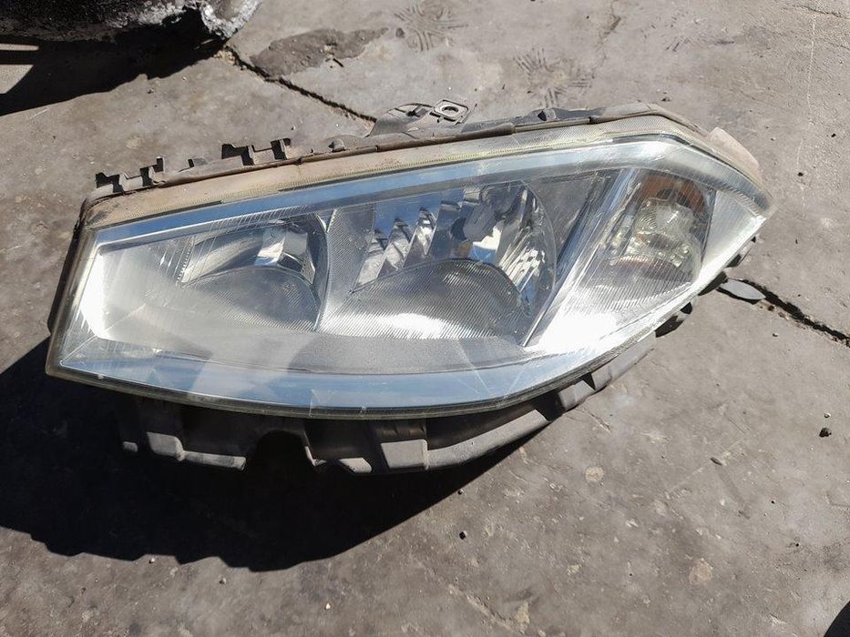 Farol Esquerdo Renault Megane Ii Classic Berlina
