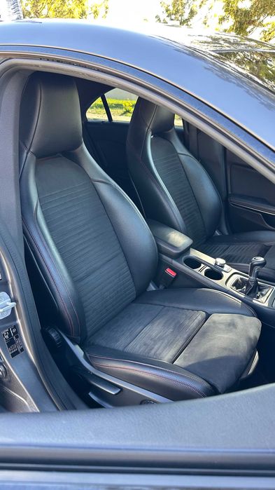 Mercedes Benz CLA 180 AMG Line | Pack Night | Nacional | Poucos km | 2º dono