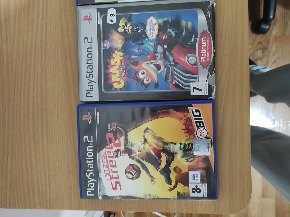 4 PS2 Game Cases64585491615105122