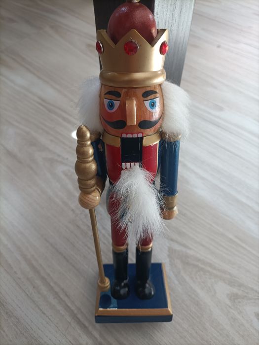 Dziadek do orzechow 25 cm postac krola