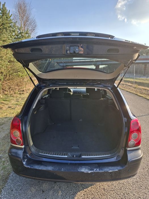 Toyota Avensis T25 2.0 diesel kombi