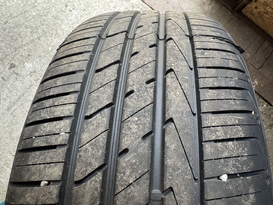 Продам шину Hankook ventus s1 evo2 235/50 r19 літо