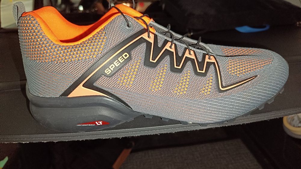 Buty  SPEED  Keep  V RUNNING sportowe