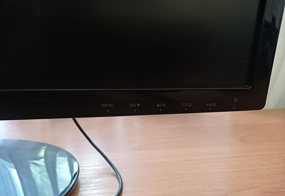 Монитор 22" Samsung S22D300NY