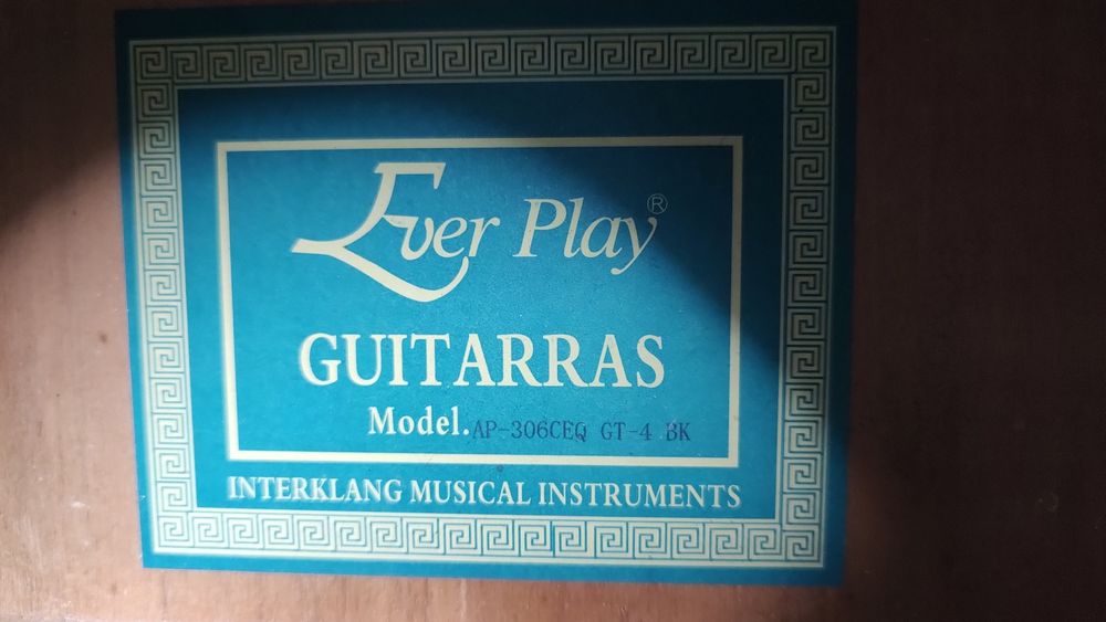 Ever Play AP-303CEQ GT-4 BK solidna gitara elektroakustyczna. Dobra cena !!