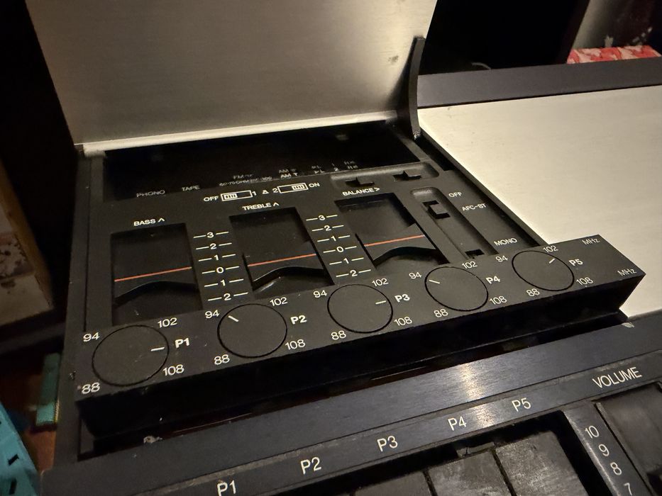 Bang and Olufsen Beocenter 400