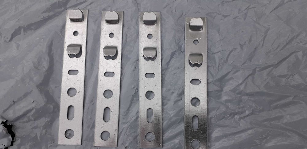 Kotwy do okien PCV montażowe