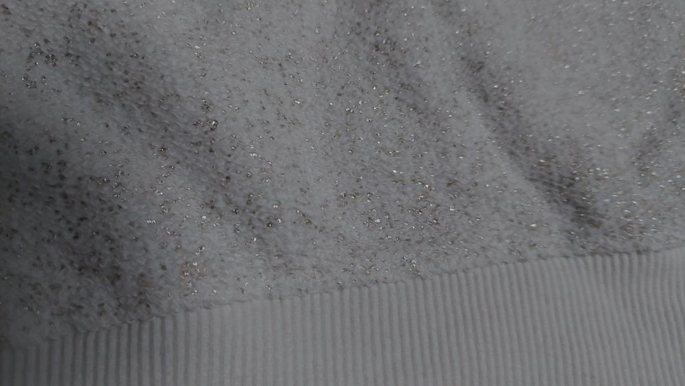 bluzka bluza ze srebrną nitką r. 128